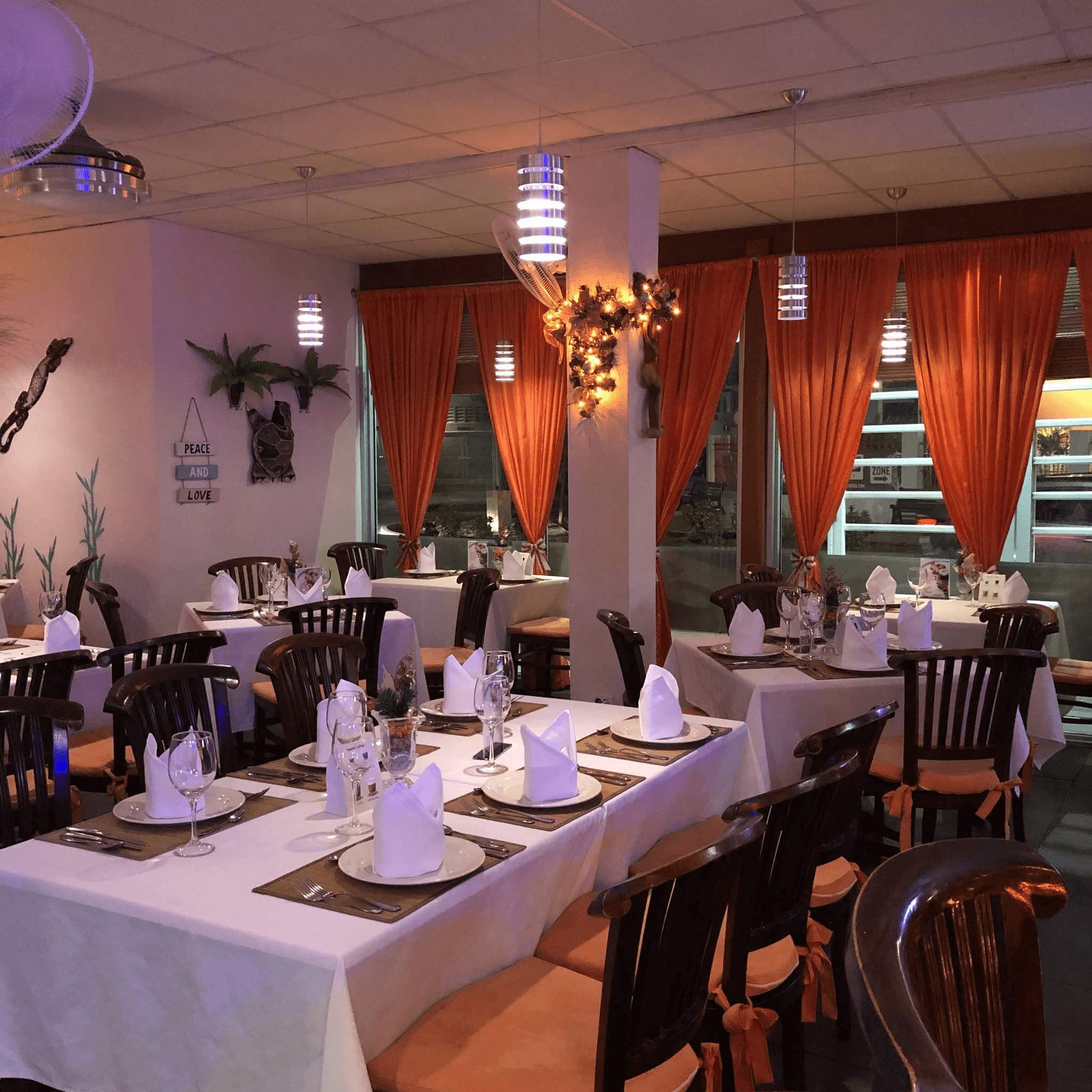 Bentang Bali dining room