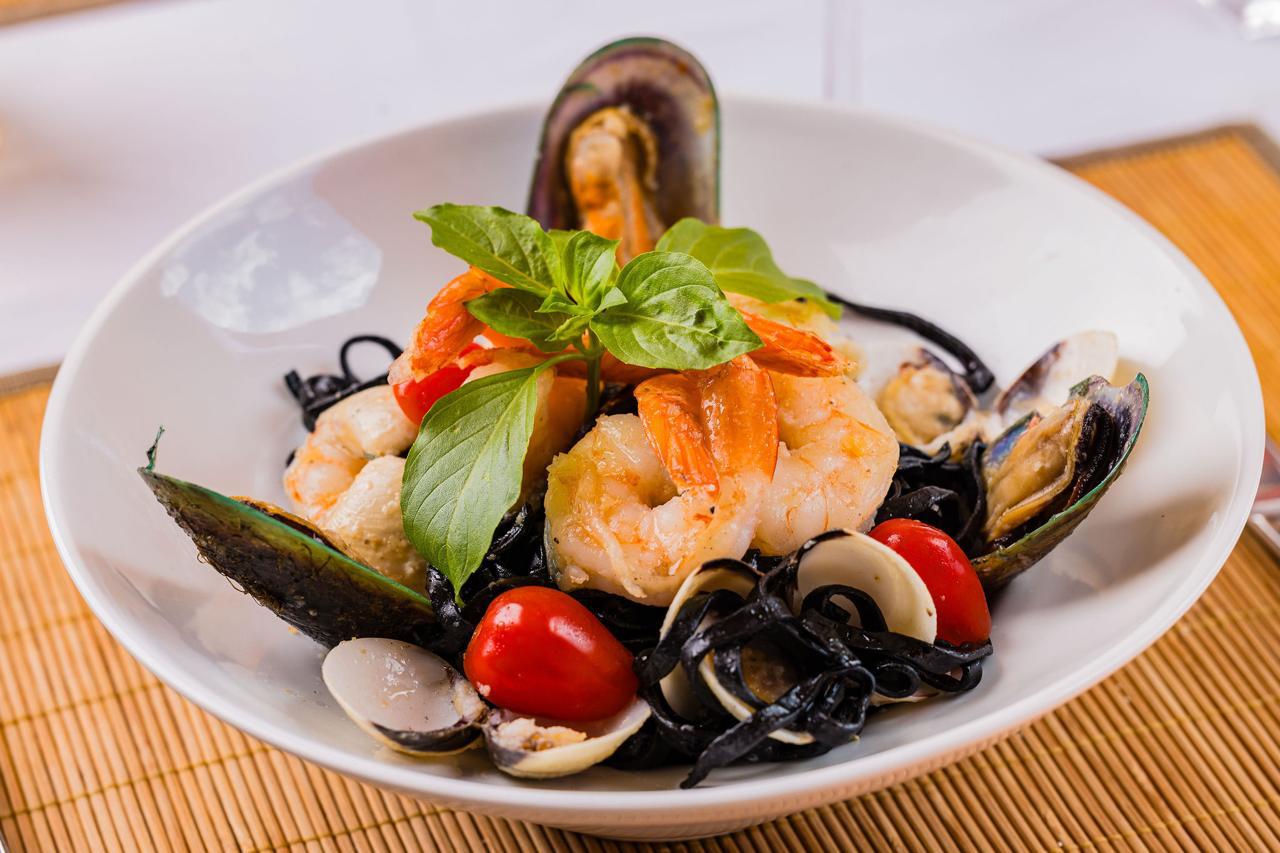 Seafood & Squid Ink Pasta
